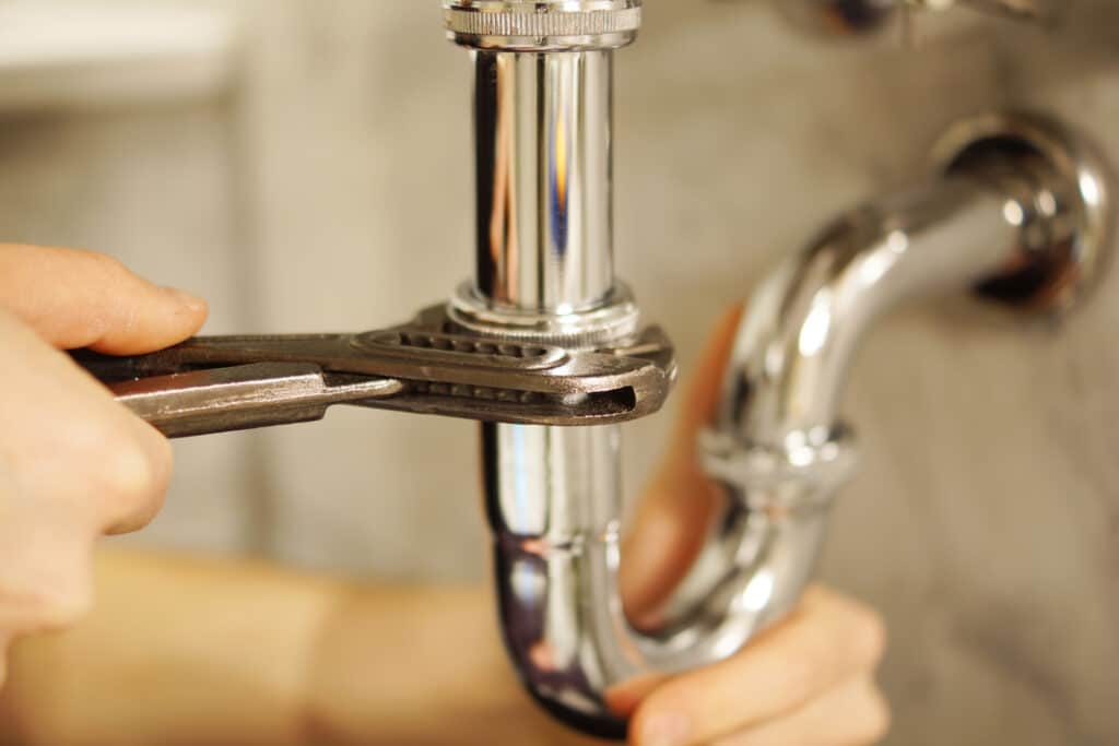 Leaking Pipes